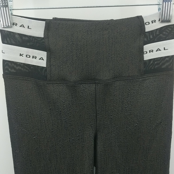 NWOT KORAL Set High Rise Obscure Leggings w. Minor Flaw Size XS - Picture 7 of 10